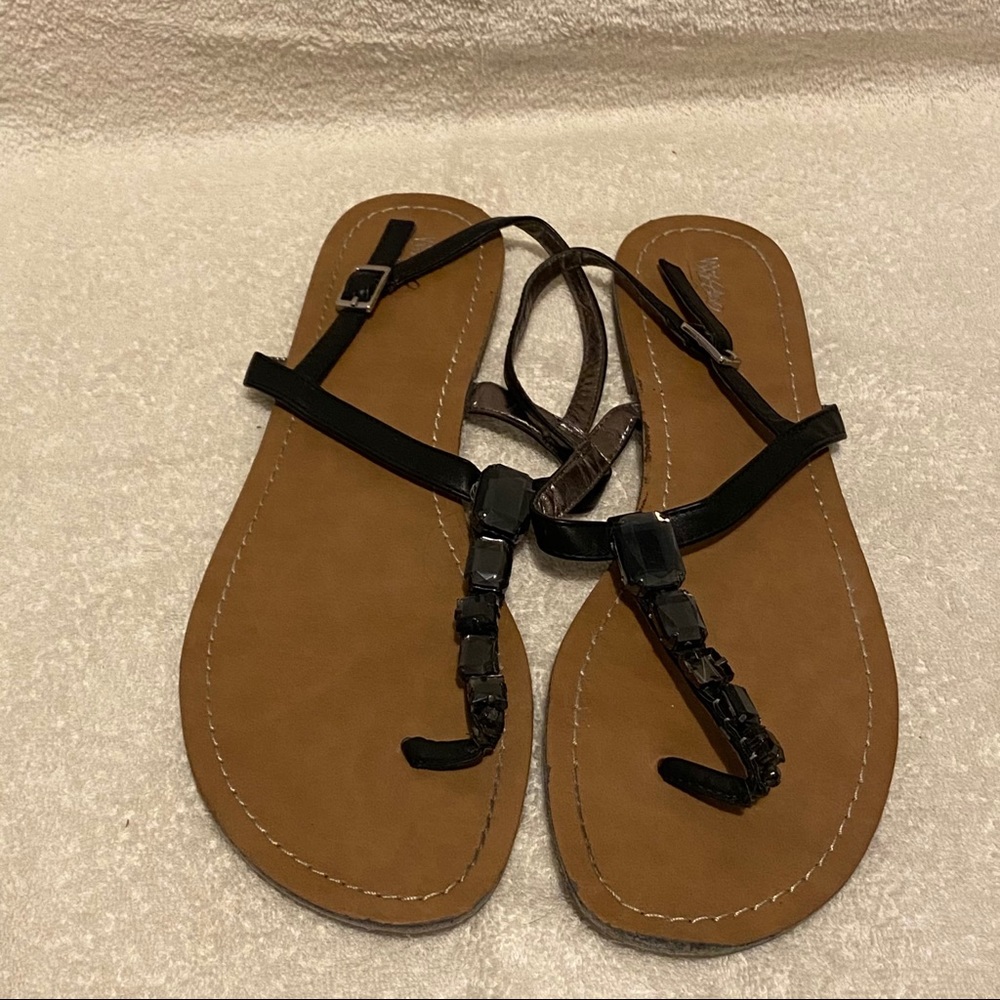Women’s sandals